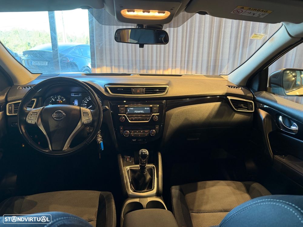 Nissan Qashqai 1.6 dCi N-Connecta RS+PS 4x4i - 32