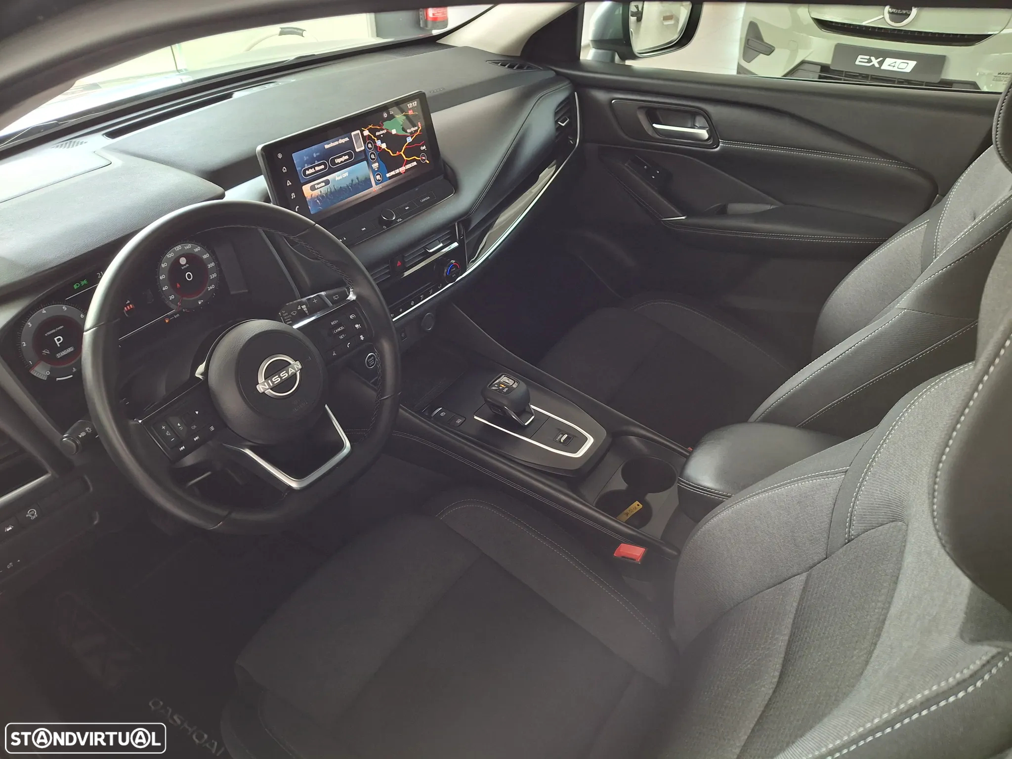 Nissan Qashqai 1.3 DIG-T N-Connecta LED+TT+SKY Xtronic - 11