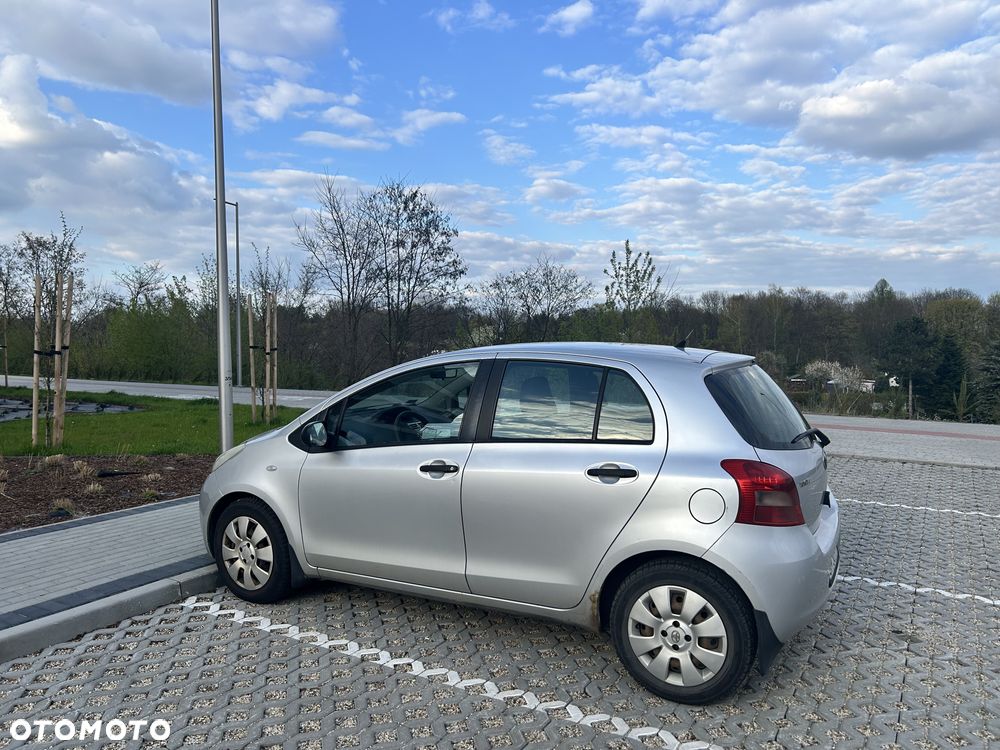 Toyota Yaris 1.3 Luna - 3