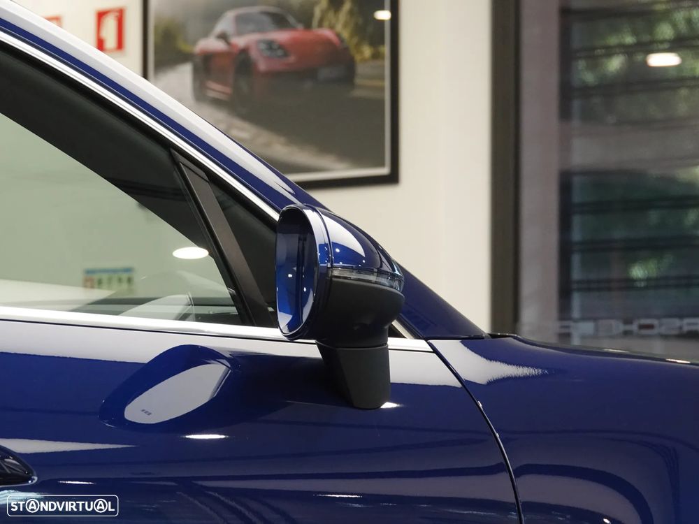 Porsche Macan Electric 4S - 17