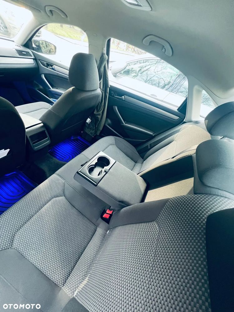 Volkswagen Passat - 3