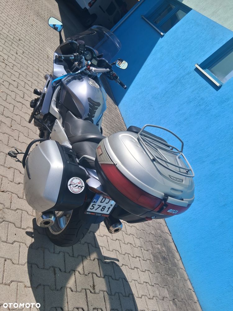 Yamaha FJR - 6