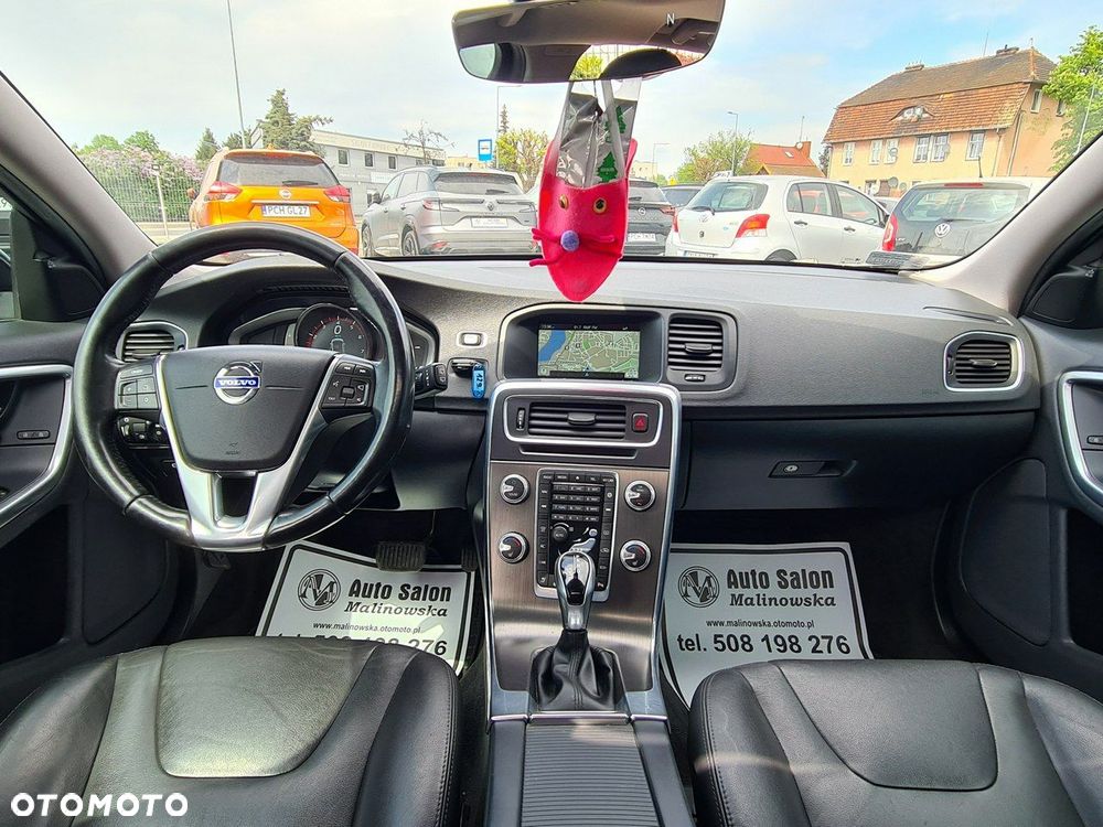 Volvo V60 T5 Drive-E Momentum - 9