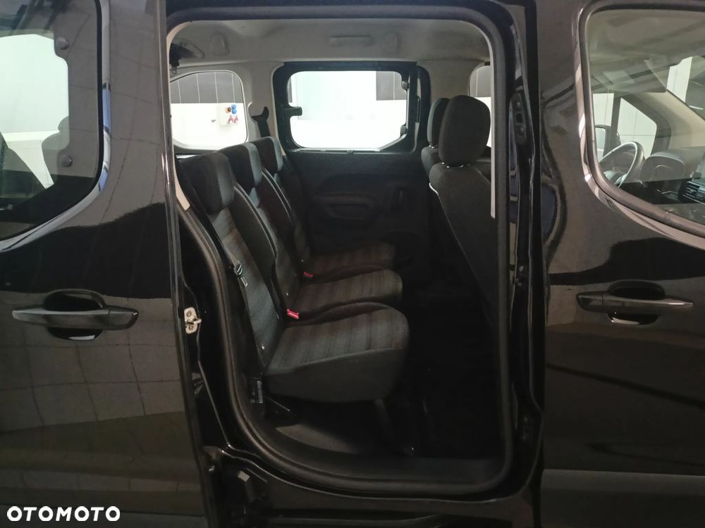 Opel Combo 1.2 Turbo Start/Stop Innovation - 20