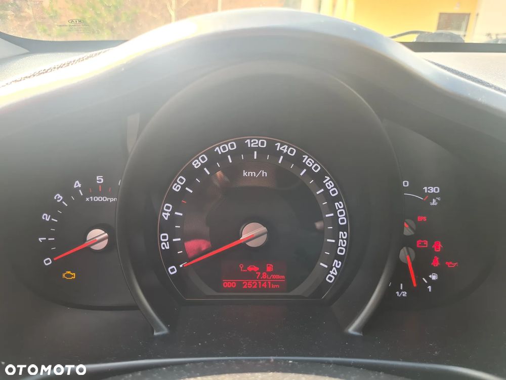 Kia Sportage 2.0 CRDI XL - 2