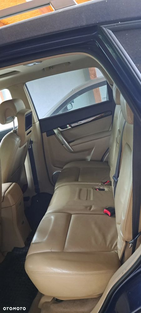 Chevrolet Captiva 3.2 Edition - 18