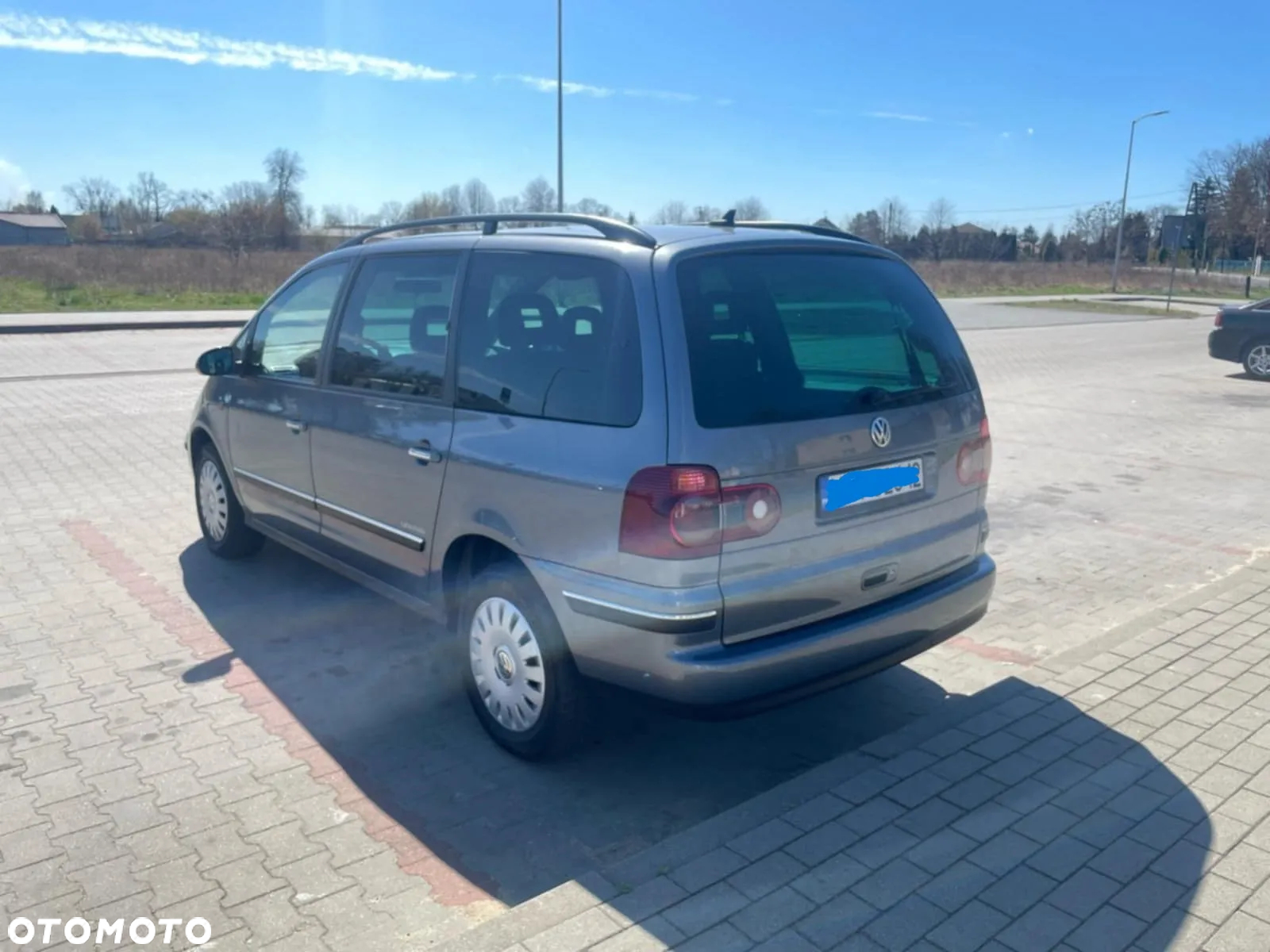 Volkswagen Sharan 2.0 TDI 4Mot Trendline - 4