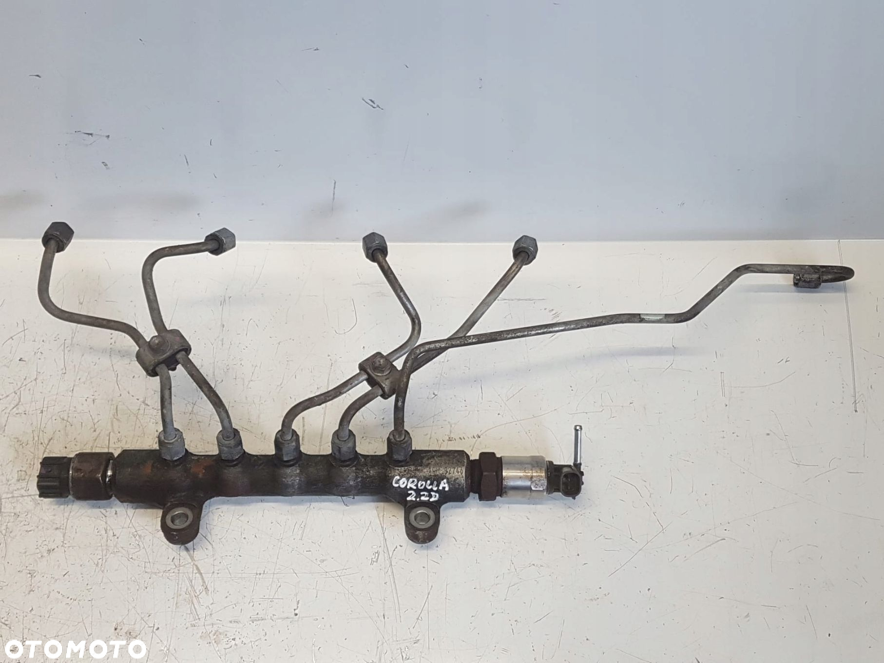 TOYOTA COROLLA VERSO 04- 2.2D LISTWA WTRYSKOWA - 4