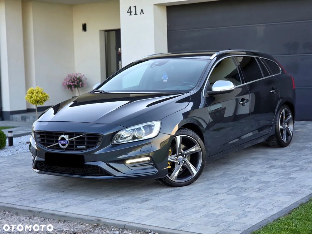 Volvo V60 D4 Drive-E R-Design Summum - 1