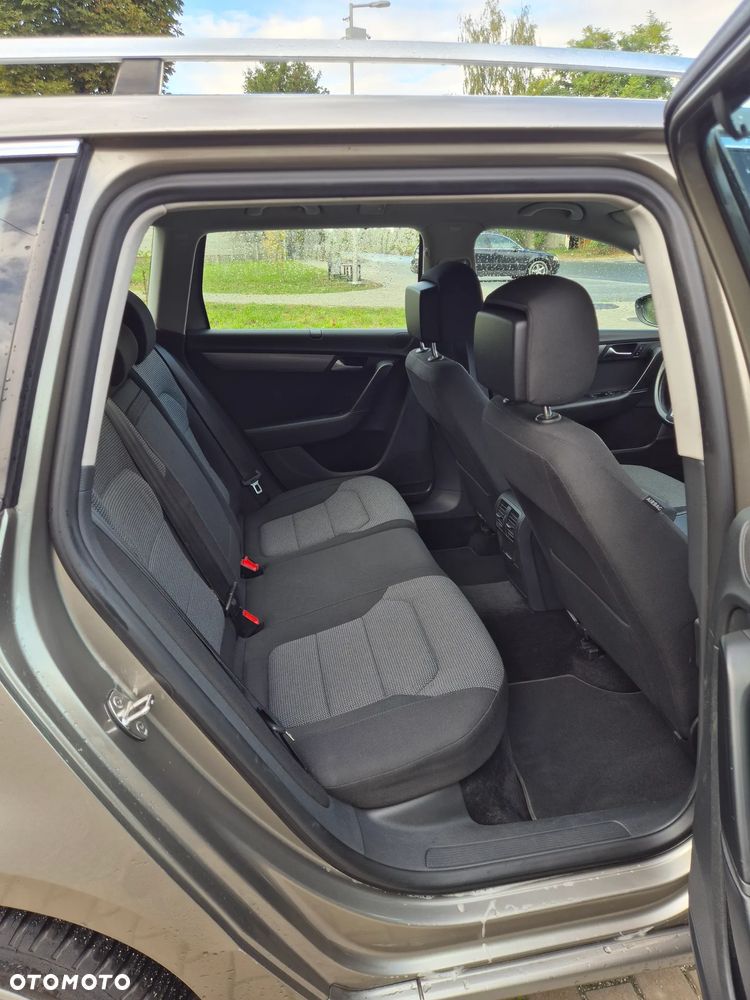 Volkswagen Passat 1.6 TDI Comfortline - 28