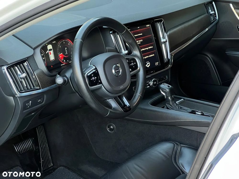 Volvo V90 Cross Country D5 AWD Pro - 18