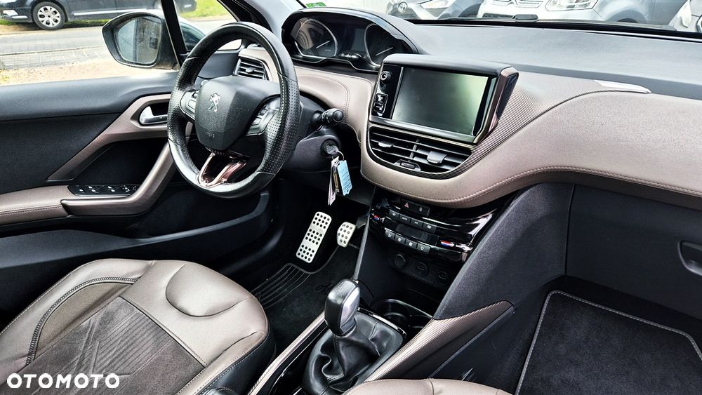 Peugeot 2008 1.6 VTi Allure - 37