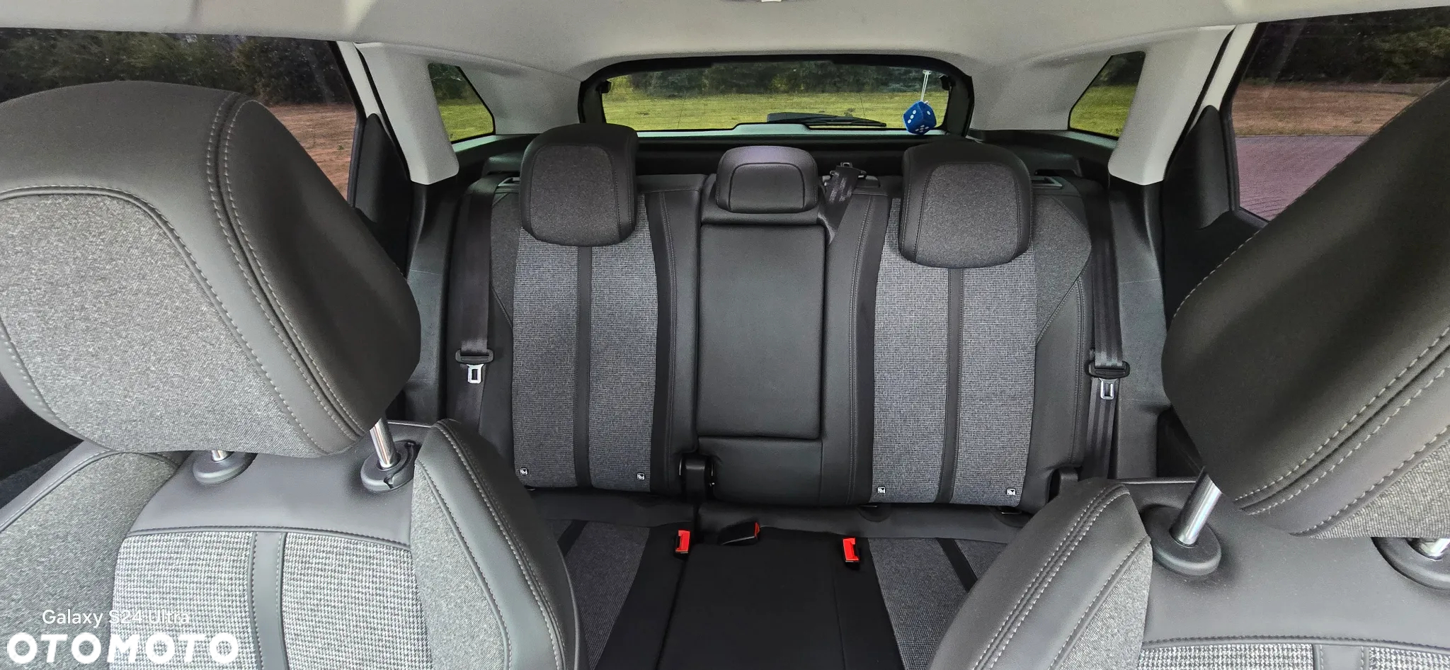 Peugeot 3008 1.6 BlueHDi Allure S&S EAT6 - 26