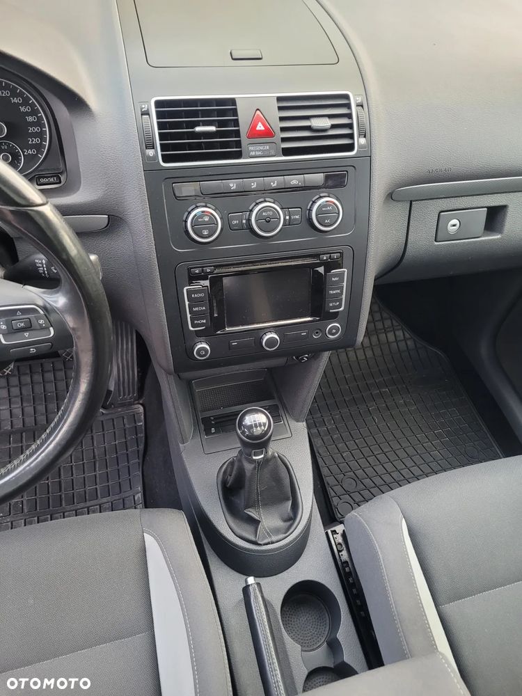 Volkswagen Touran 1.6 TDI DPF BlueMotion Technology Life - 16