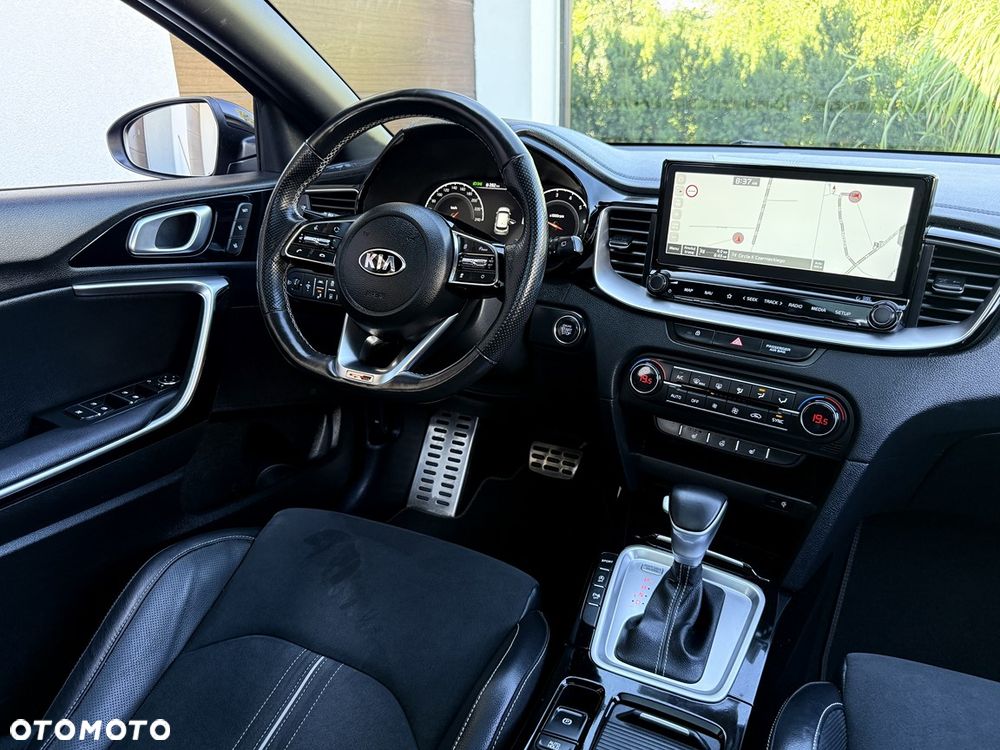 Kia ProCeed 1.5 T-GDI DCT7 OPF GT LINE - 32