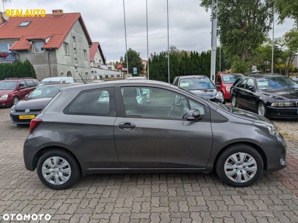 Toyota Yaris - 15
