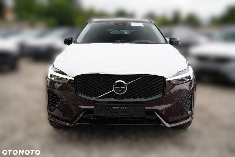 Volvo XC 60 T6 Plug-In Hybrid AWD Ultra Dark - 2