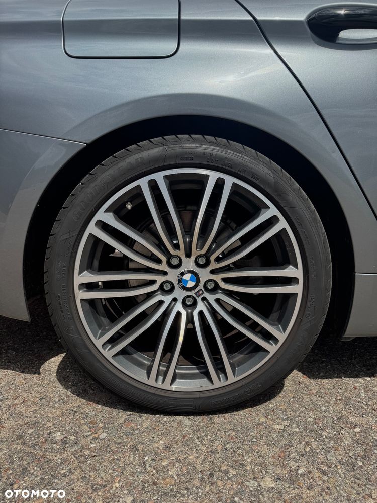 BMW Seria 5 520d xDrive M Sport sport - 6