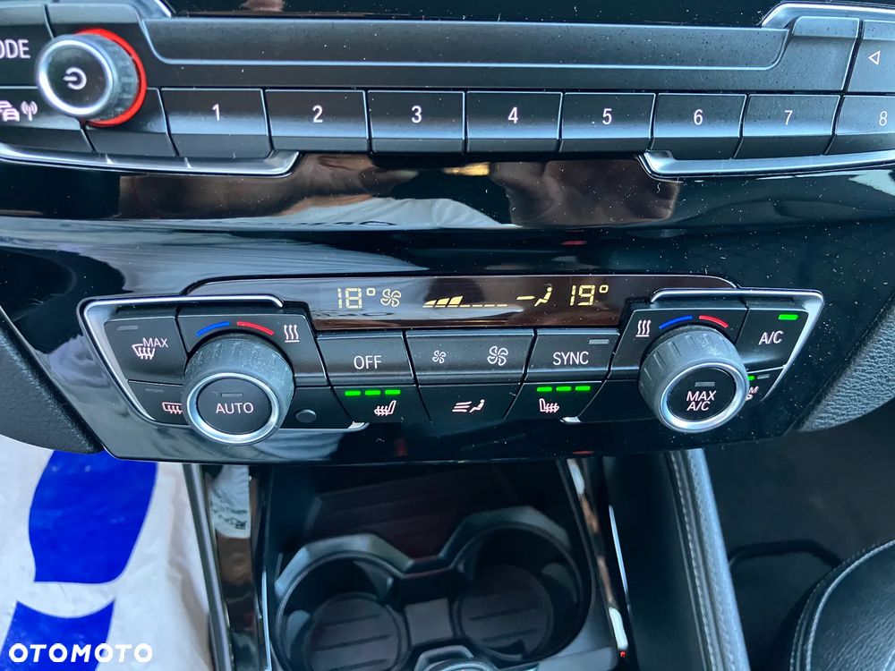 BMW X1 xDrive25d Sport Line - 24