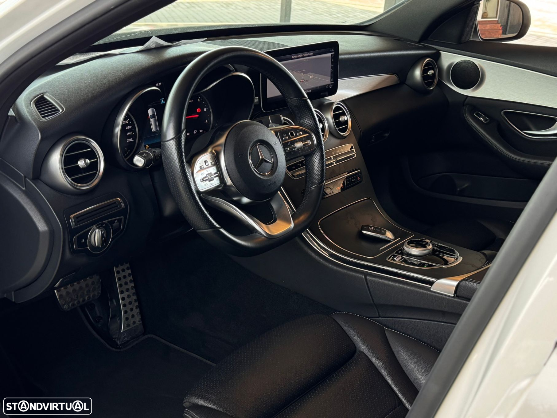 Mercedes-Benz C 220 d AMG Line - 11