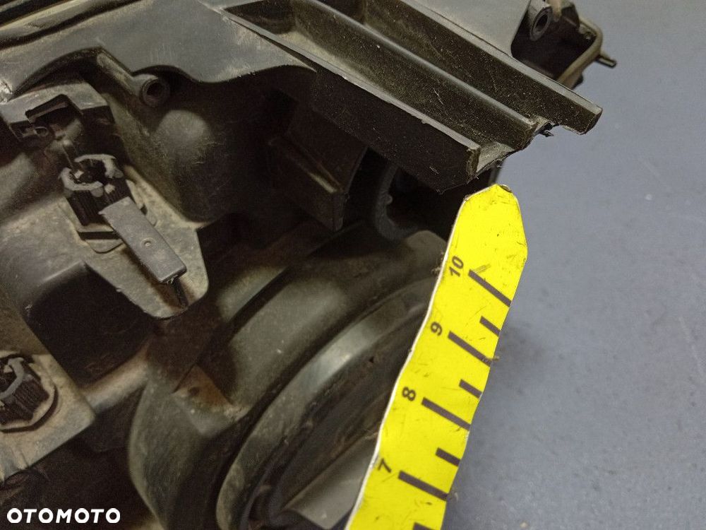 MERCEDES E KLASA W211 REFLEKTOR PRAWY BIXENON EU - 10