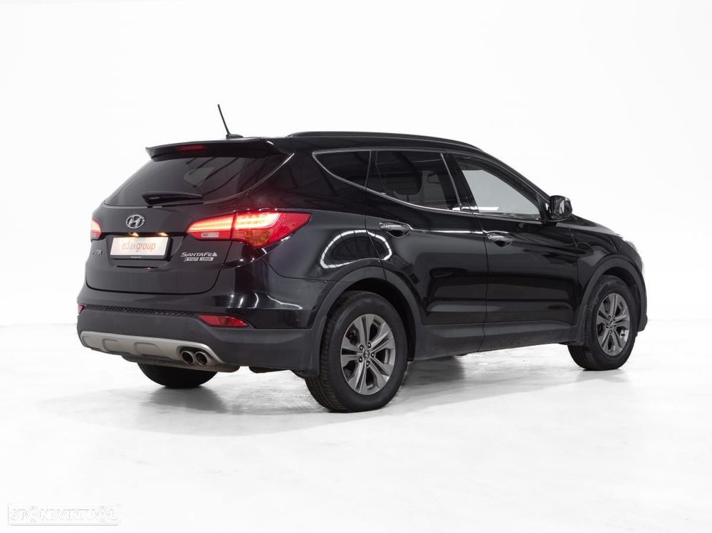 Hyundai Santa Fe - 3