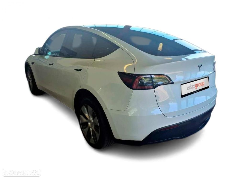 Tesla Model Y Long Range Dual Motor AWD - 2