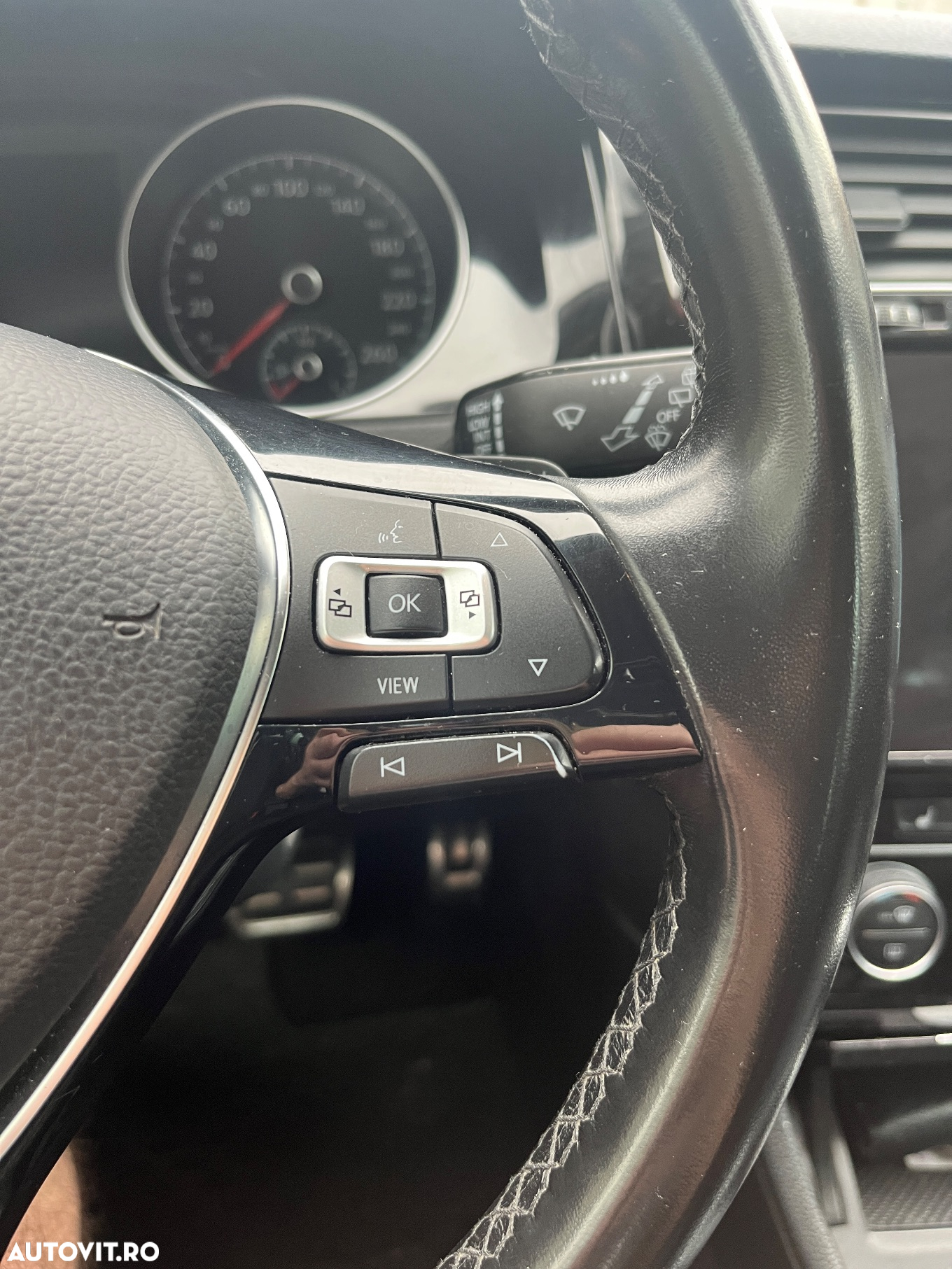 Volkswagen Golf 2.0 TDI DSG Highline - 12