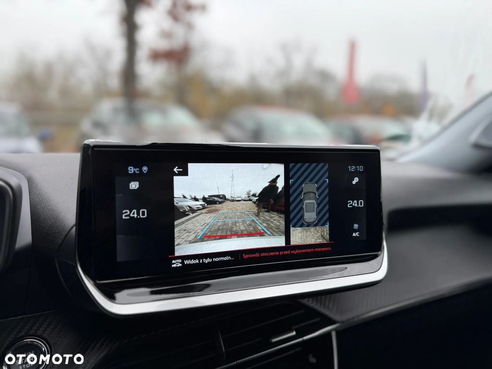 Peugeot 2008 1.2 PureTech Allure S&S EAT8 - 29