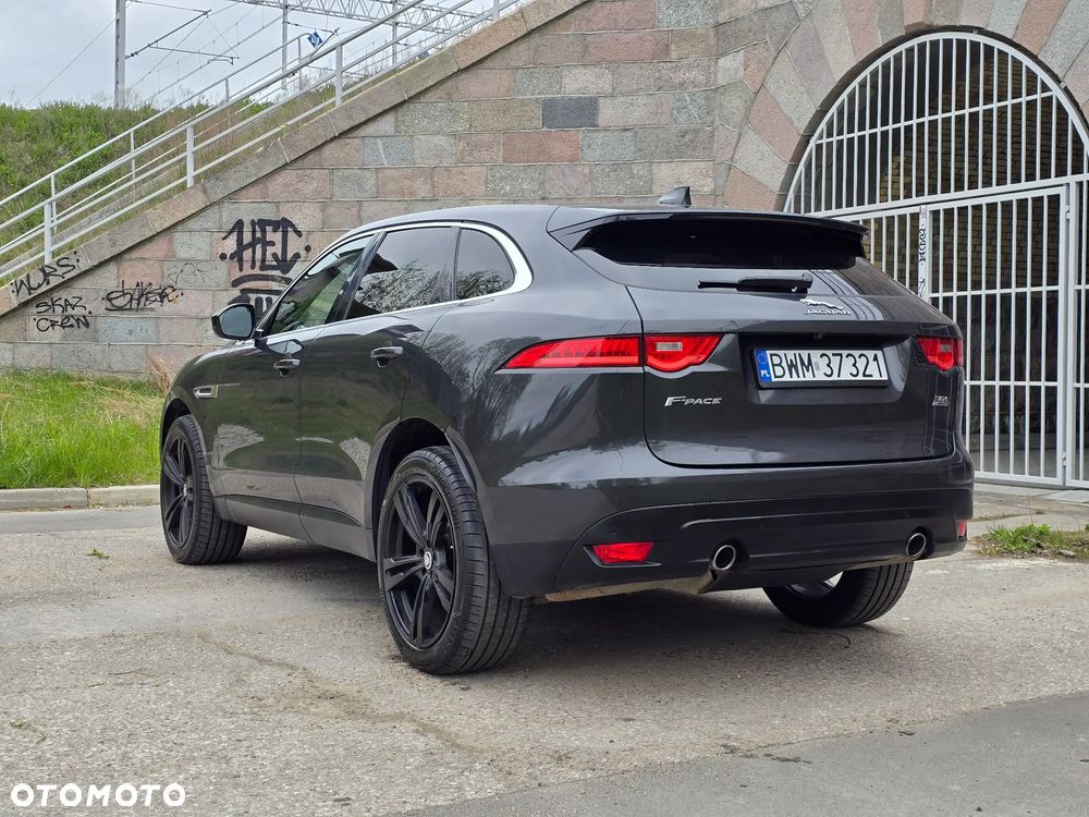 Jaguar F-Pace 30t AWD Prestige - 3