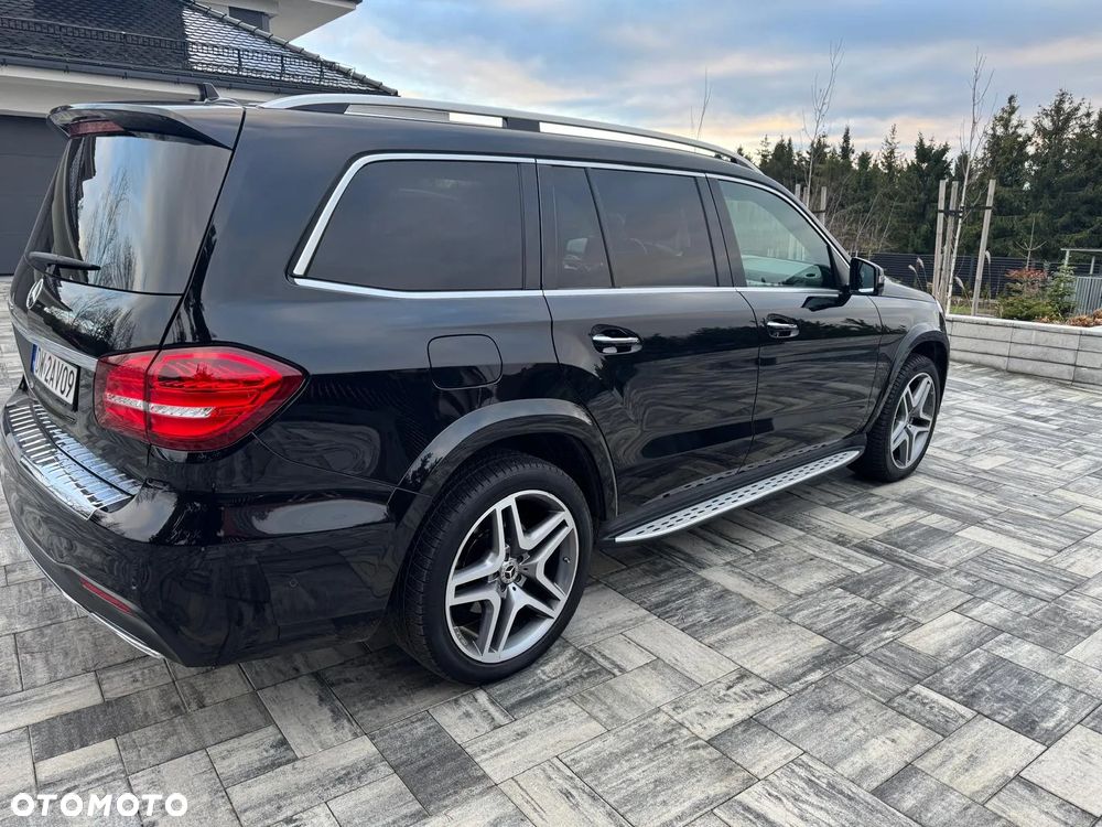 Mercedes-Benz GLS - 21