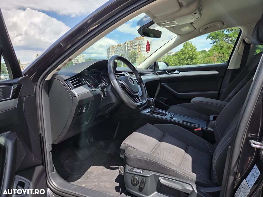 Volkswagen Passat 2.0 TDI SCR DSG Comfortline - 4