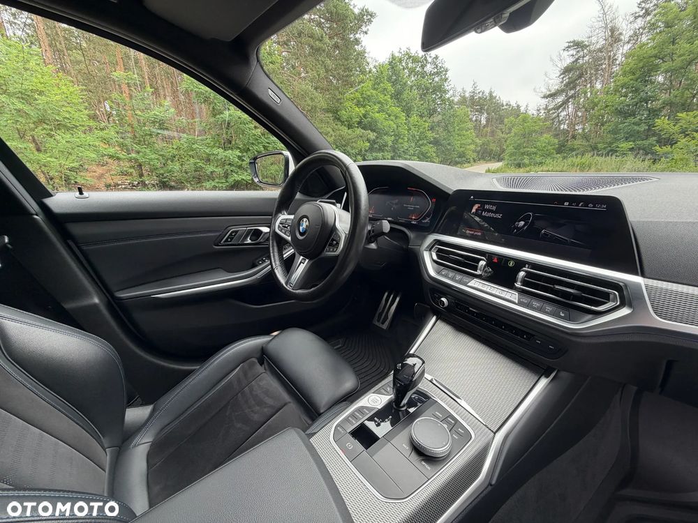 BMW Seria 3 330i xDrive M Sport sport - 14
