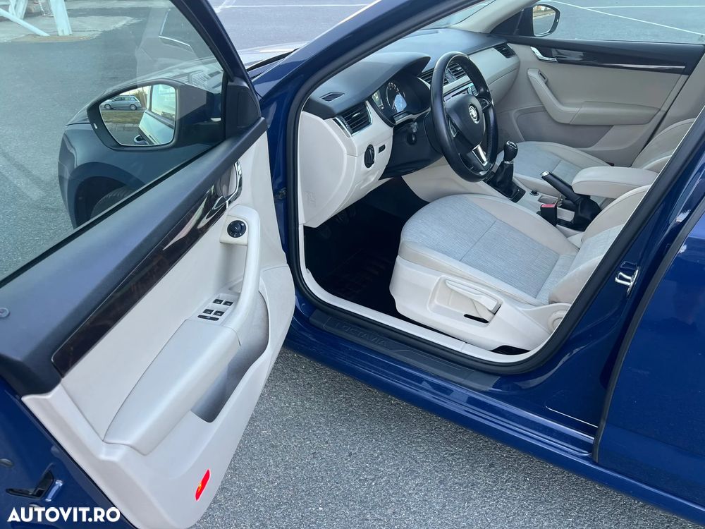 Skoda Octavia 1.6 TDI Ambition - 10