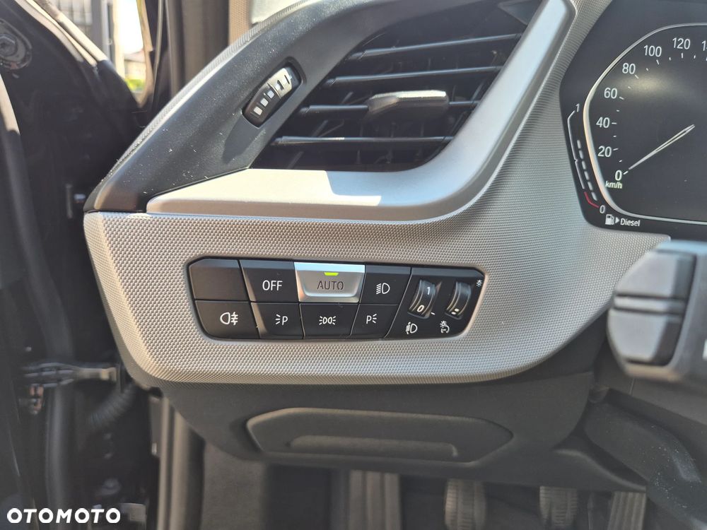 BMW Seria 1 - 13