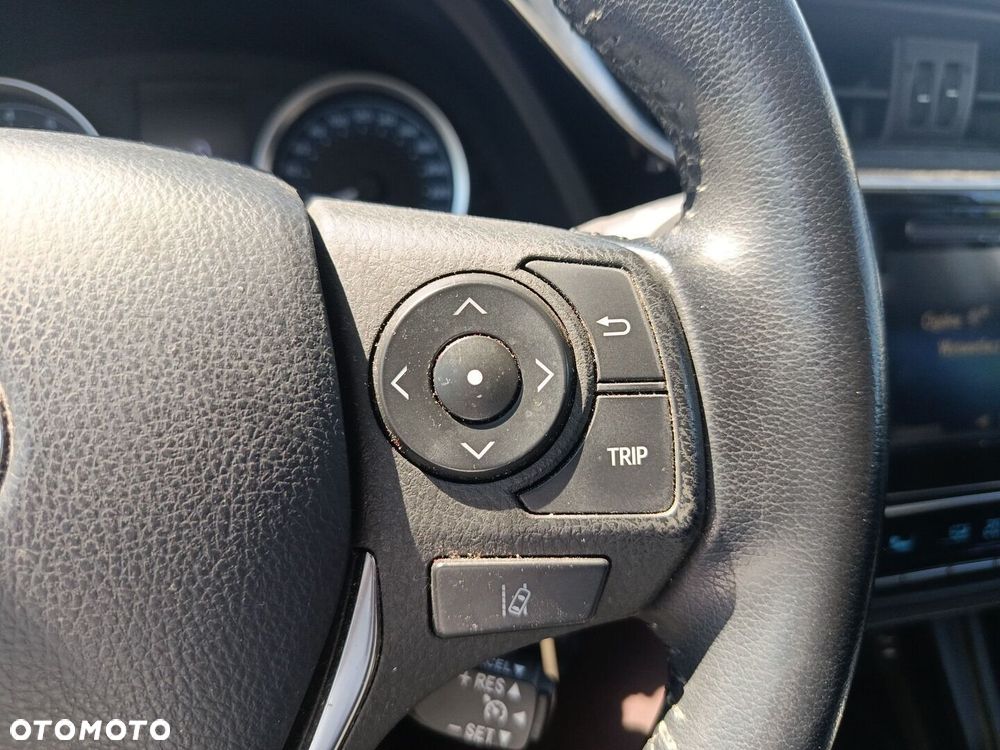 Toyota Corolla - 22