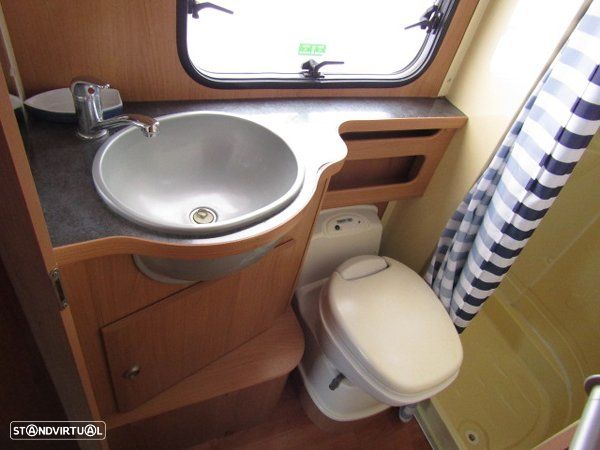 CI International Elliot Cama francesa e duche separado - 36