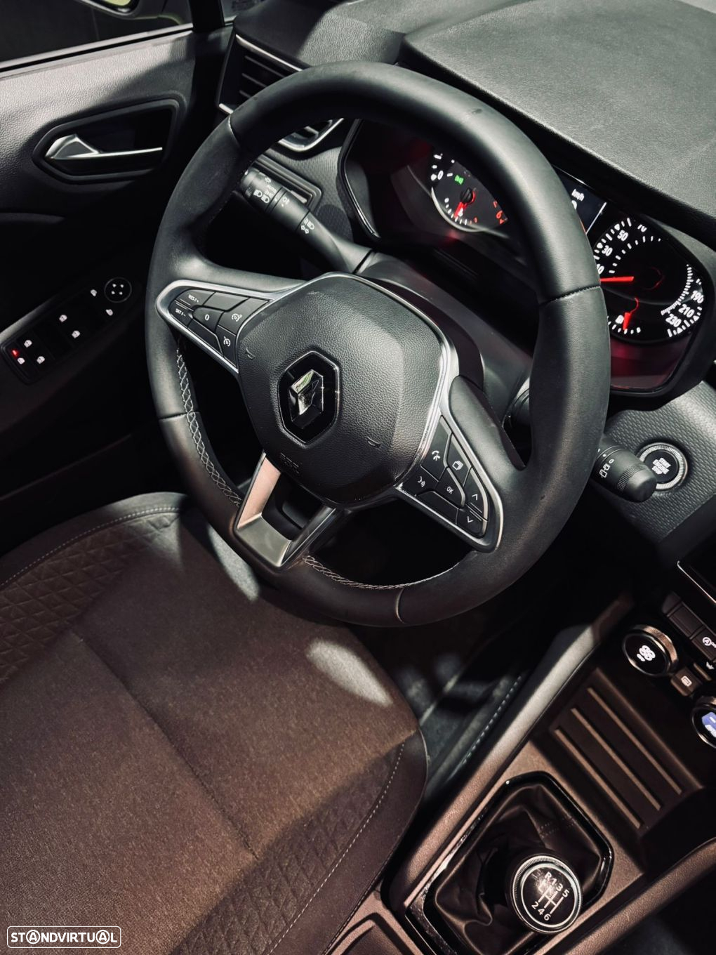 Renault Clio 1.5 Blue dCi Intens - 8