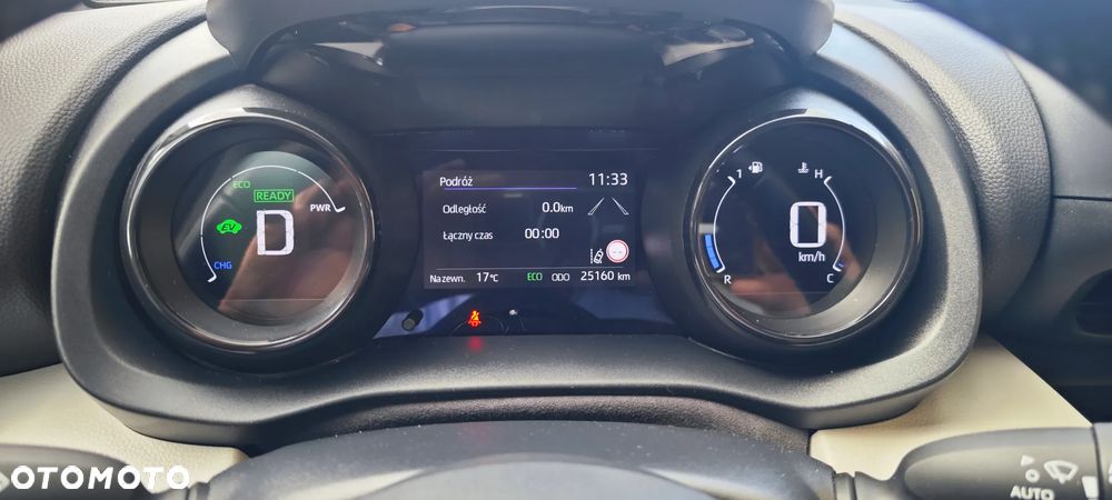 Toyota Yaris Hybrid 1.5 Executive - 12