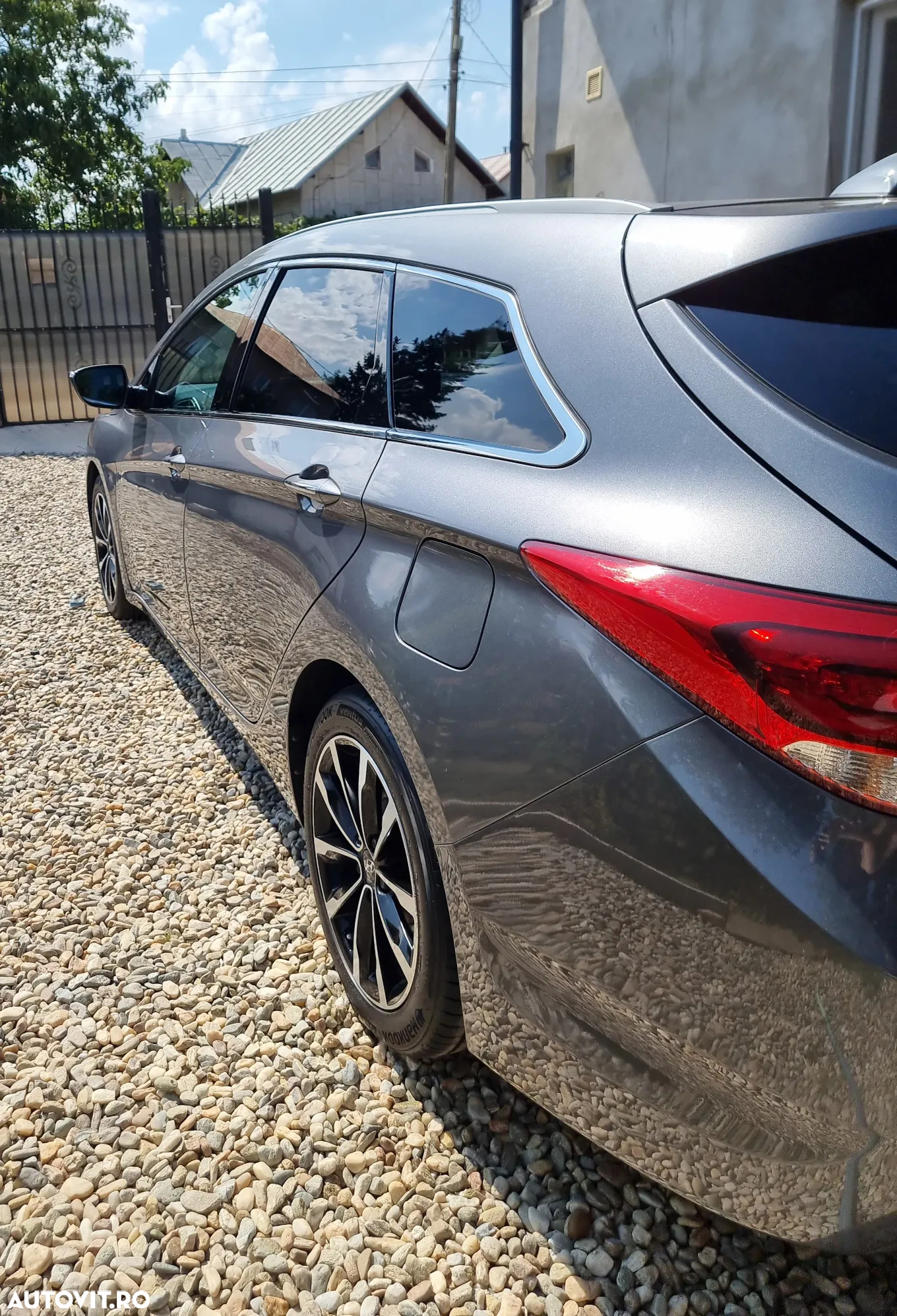 Hyundai i40 Kombi blue 1.7 CRDi DCT Premium - 11