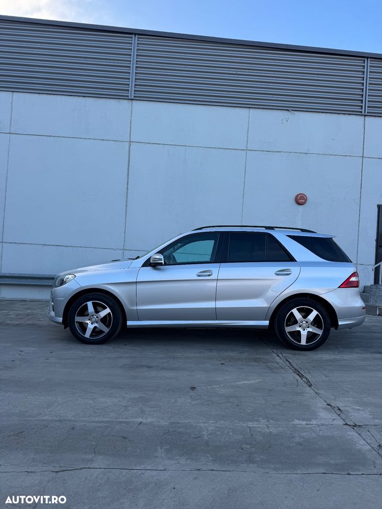 Mercedes-Benz ML 350 BlueTEC 4MATIC 7G-TRONIC - 27