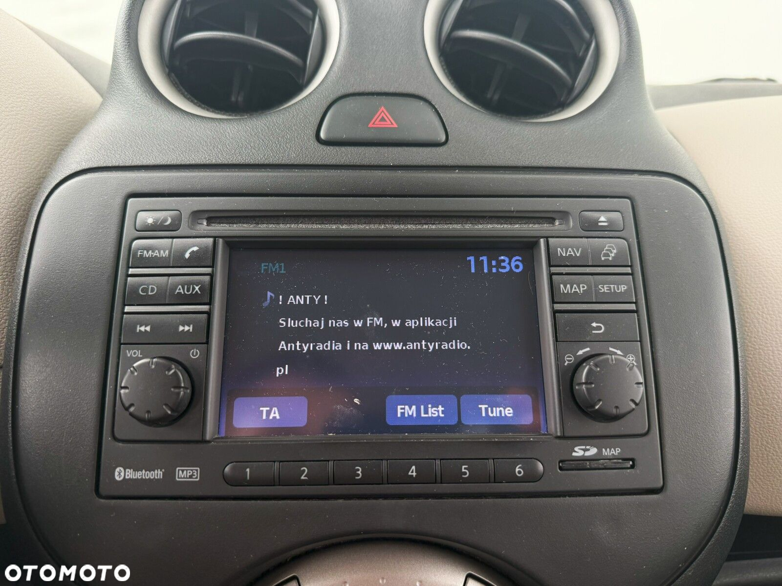 Nissan Micra 1.2 Tekna - 22