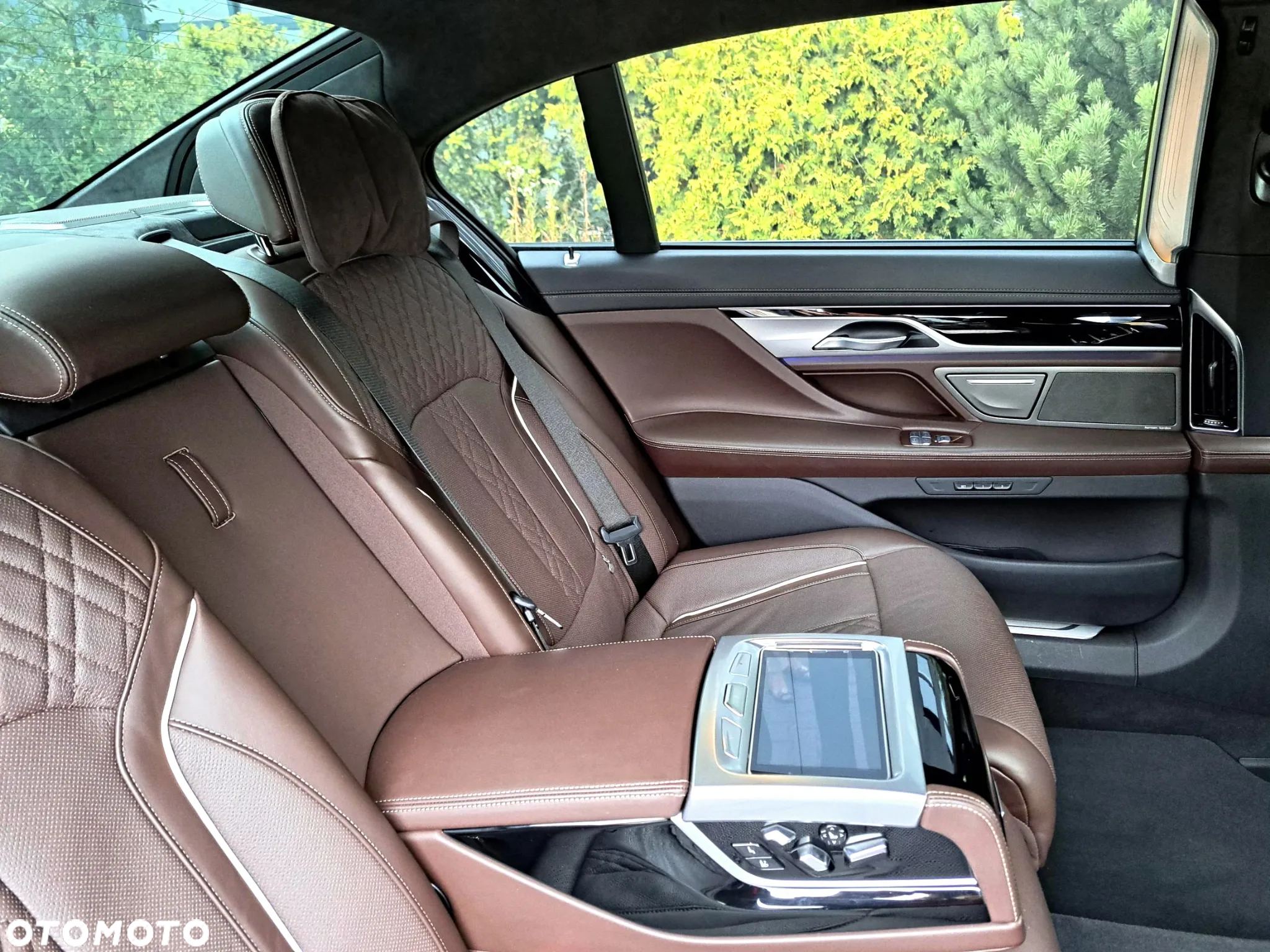 BMW Seria 7 M760Li xDrive - 14
