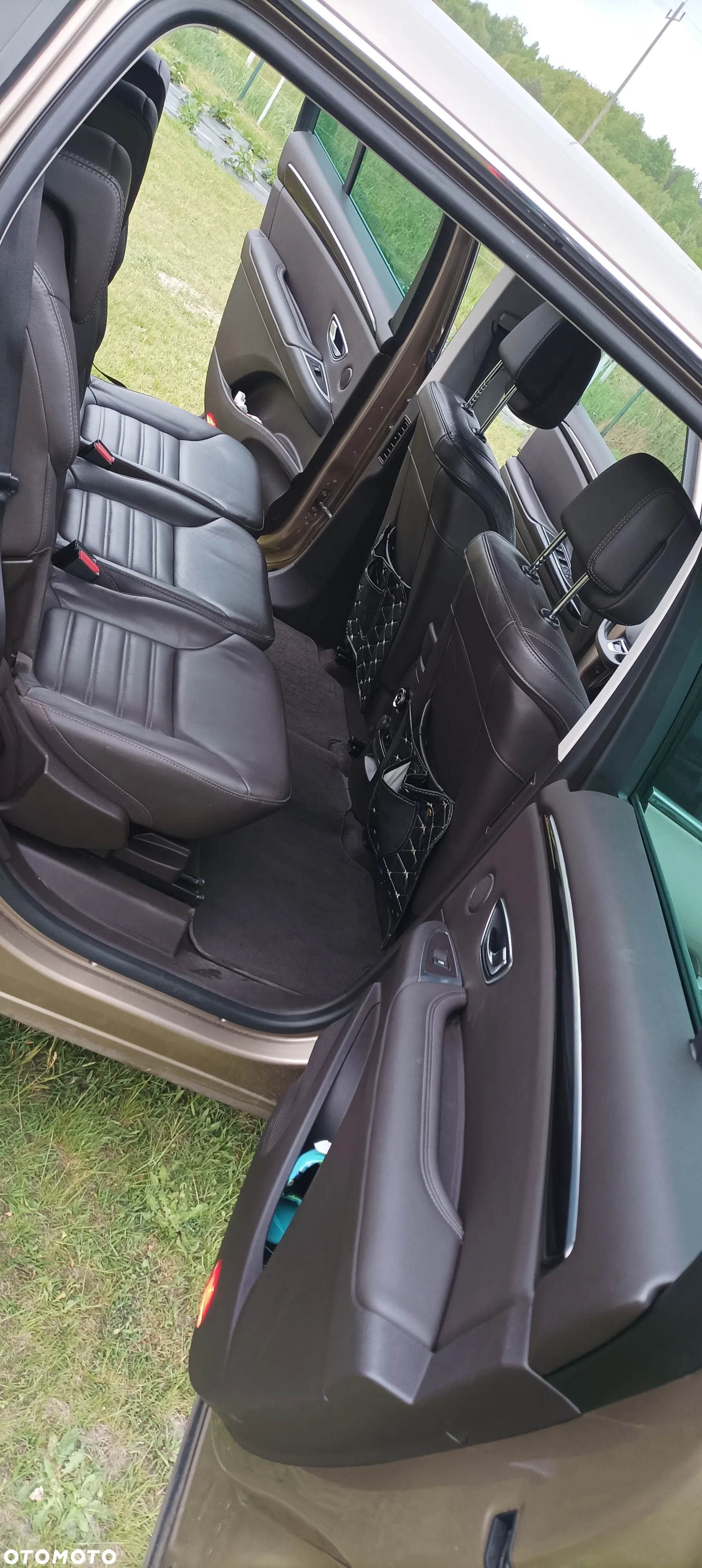Renault Espace 1.6 dCi Energy Initiale Paris EDC 7os - 12