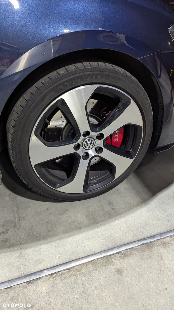 Volkswagen Golf GTI Performance BlueMotion Technology DSG - 20