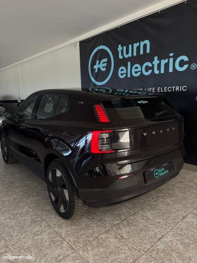 Volvo EX30 69 kWh Single Motor Extended Range Plus - 11