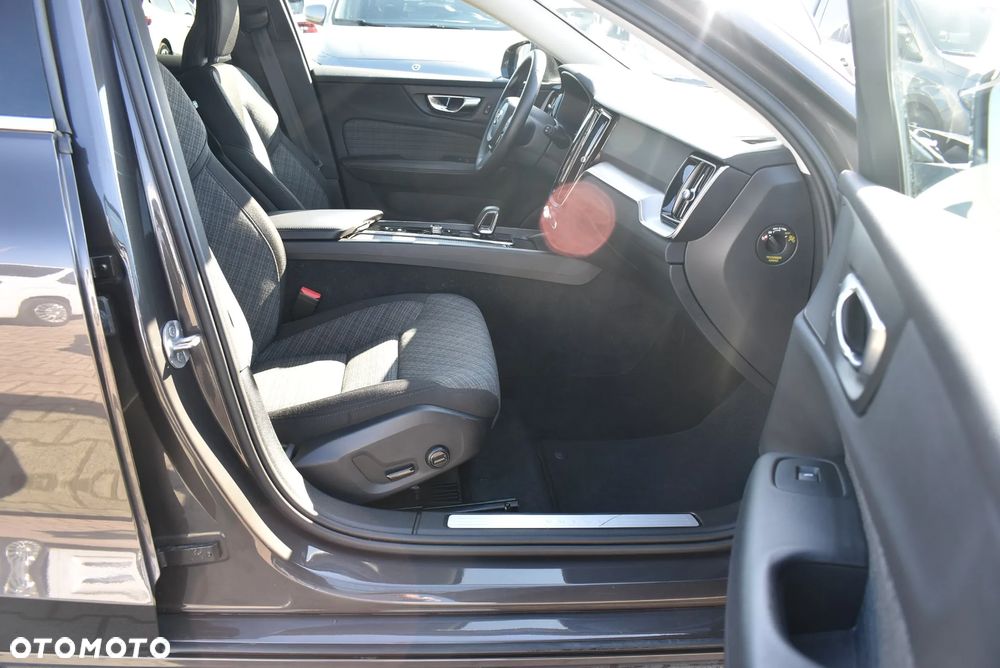 Volvo V60 B3 B Core - 17