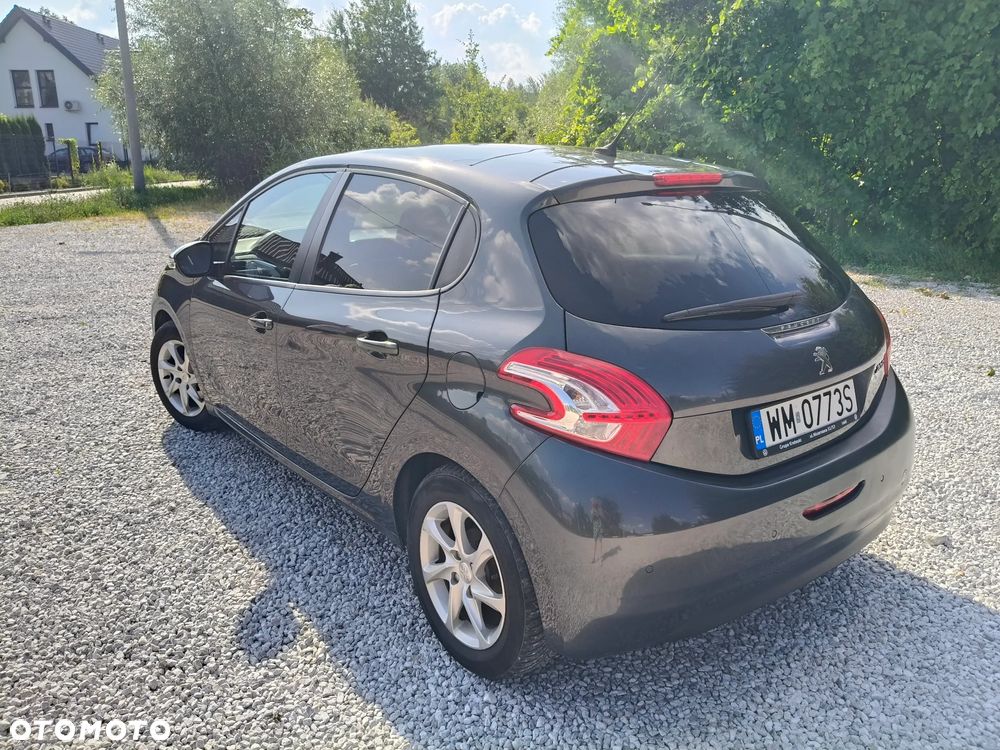 Peugeot 208 HDi 68 Like - 3