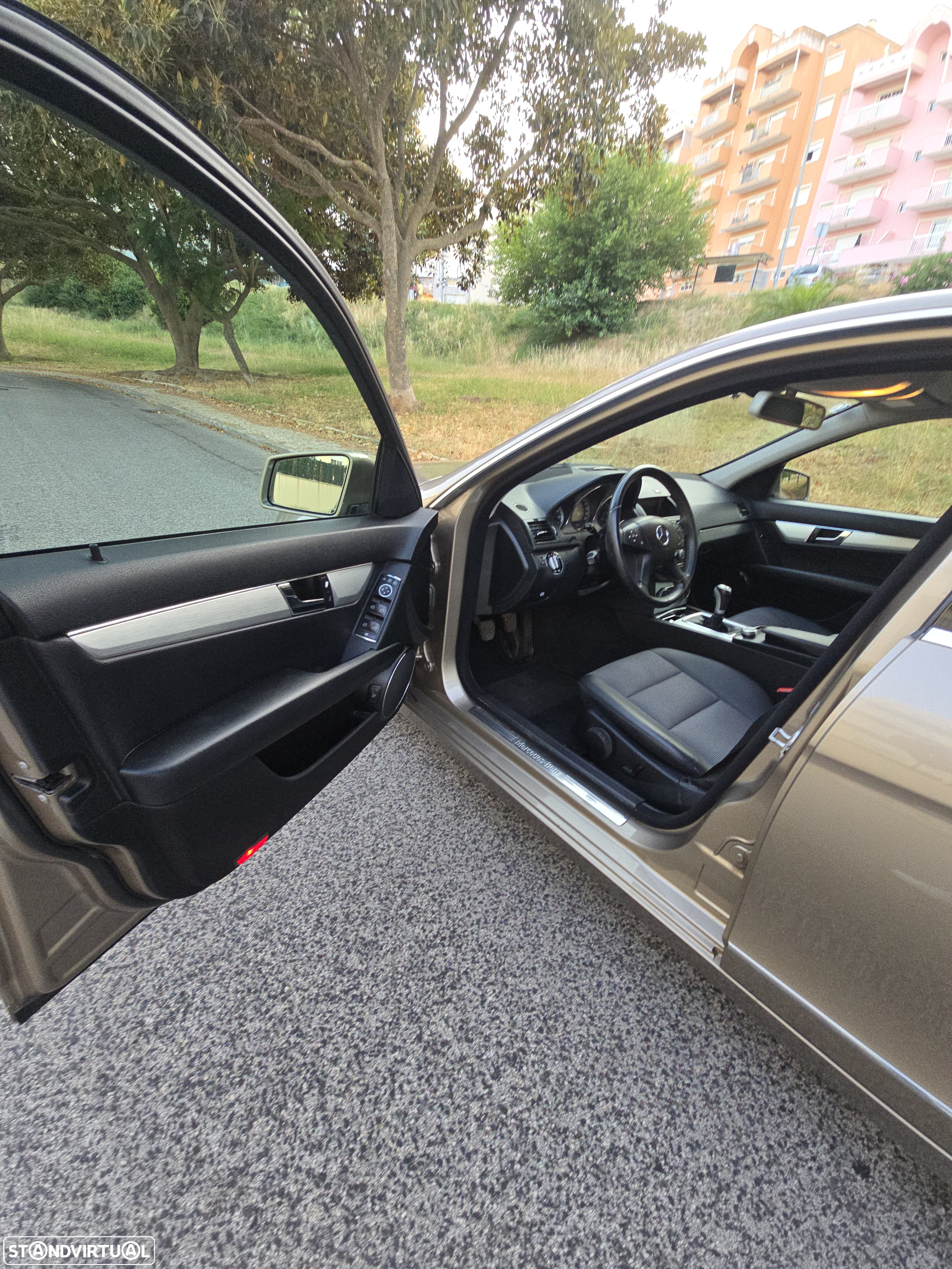 Mercedes-Benz C 250 CDi Avantgarde BlueEfficiency - 17