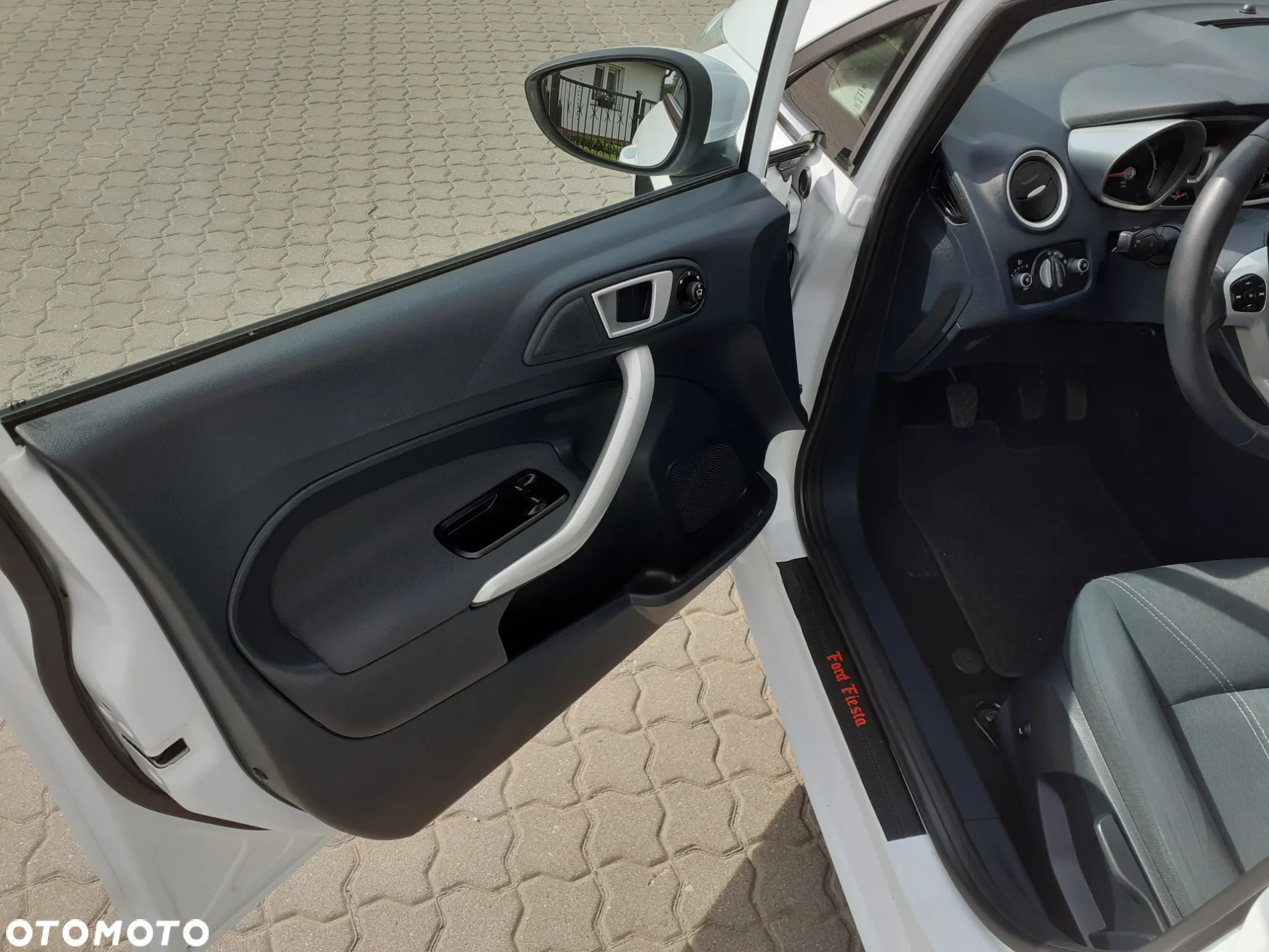 Ford Fiesta 1.25 Titanium - 10
